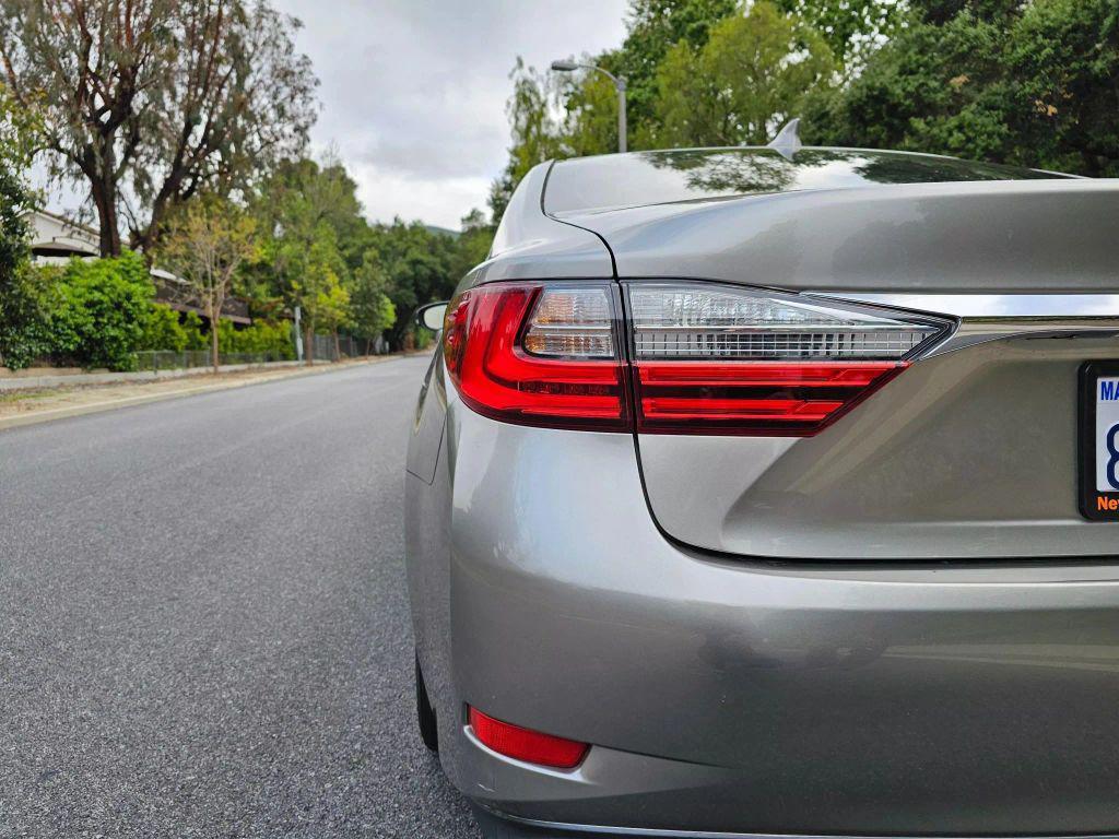 used 2017 Lexus ES 350 car, priced at $17,499