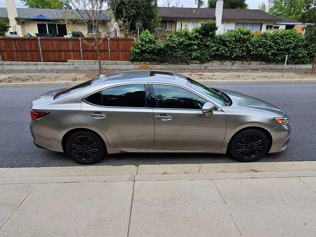 used 2017 Lexus ES 350 car, priced at $17,499
