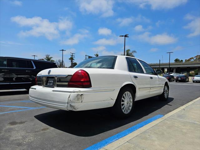 used 2009 Mercury Grand Marquis car, priced at $4,999