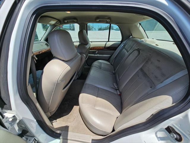 used 2009 Mercury Grand Marquis car, priced at $4,999