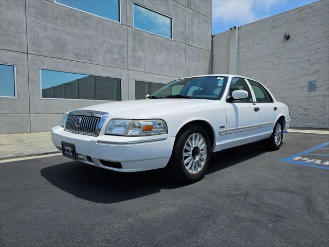 used 2009 Mercury Grand Marquis car, priced at $4,999