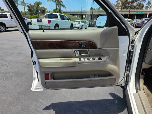used 2009 Mercury Grand Marquis car, priced at $4,999