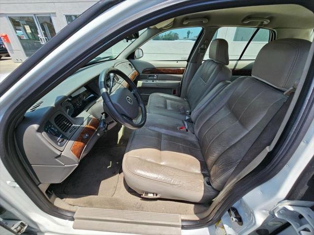 used 2009 Mercury Grand Marquis car, priced at $4,999