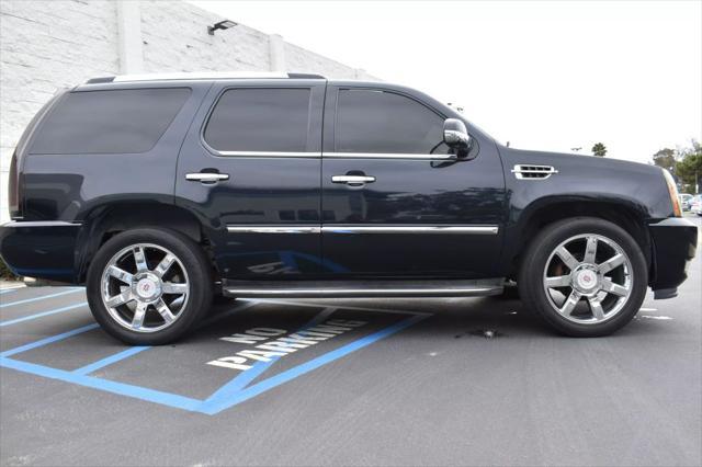 used 2007 Cadillac Escalade car, priced at $13,295