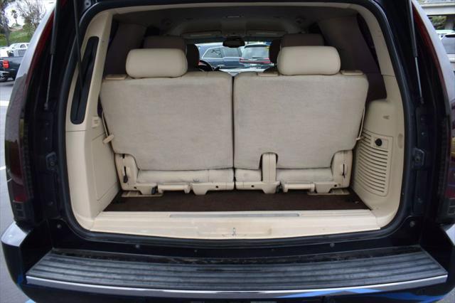 used 2007 Cadillac Escalade car, priced at $13,295