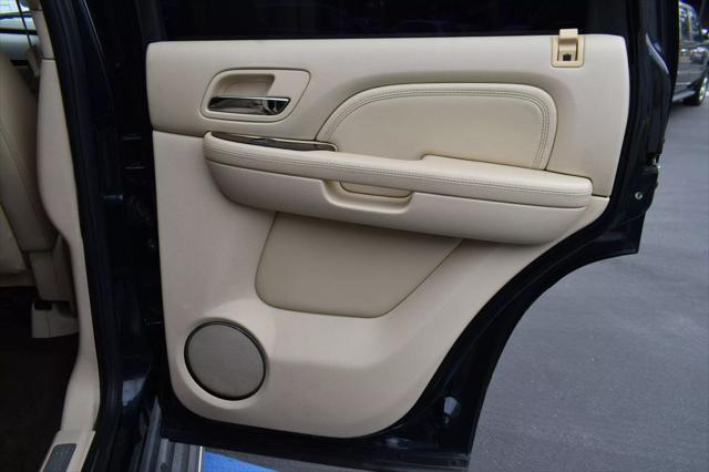 used 2007 Cadillac Escalade car, priced at $13,295