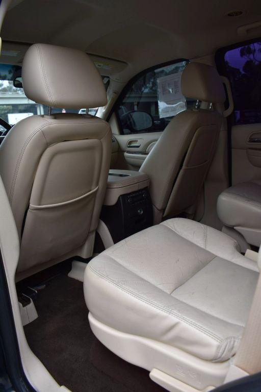 used 2007 Cadillac Escalade car, priced at $13,295
