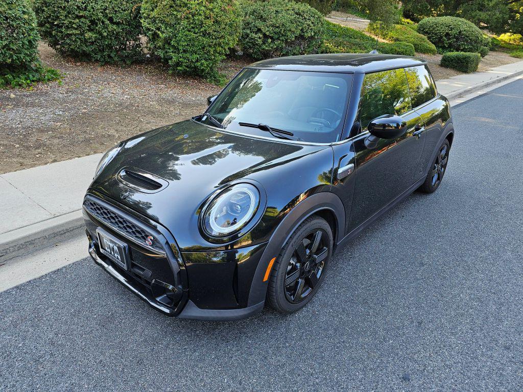 used 2023 MINI Hardtop car, priced at $23,999