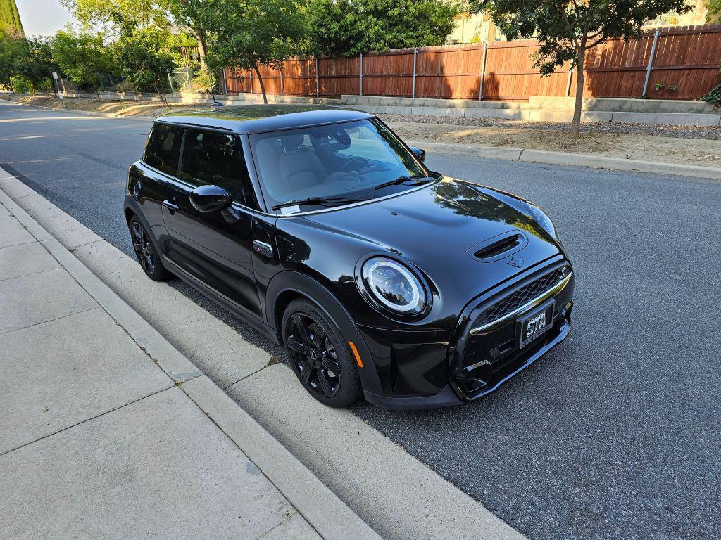 used 2023 MINI Hardtop car, priced at $23,999