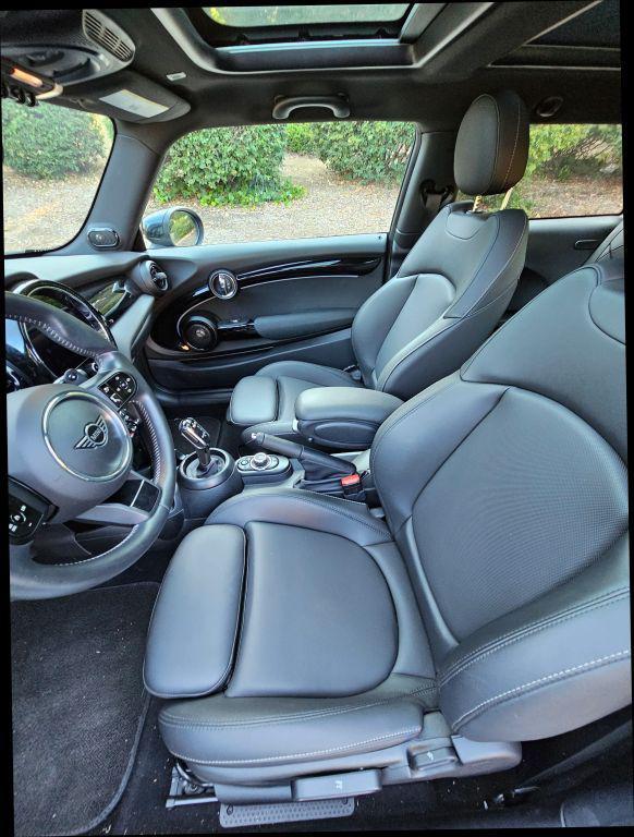 used 2023 MINI Hardtop car, priced at $23,999
