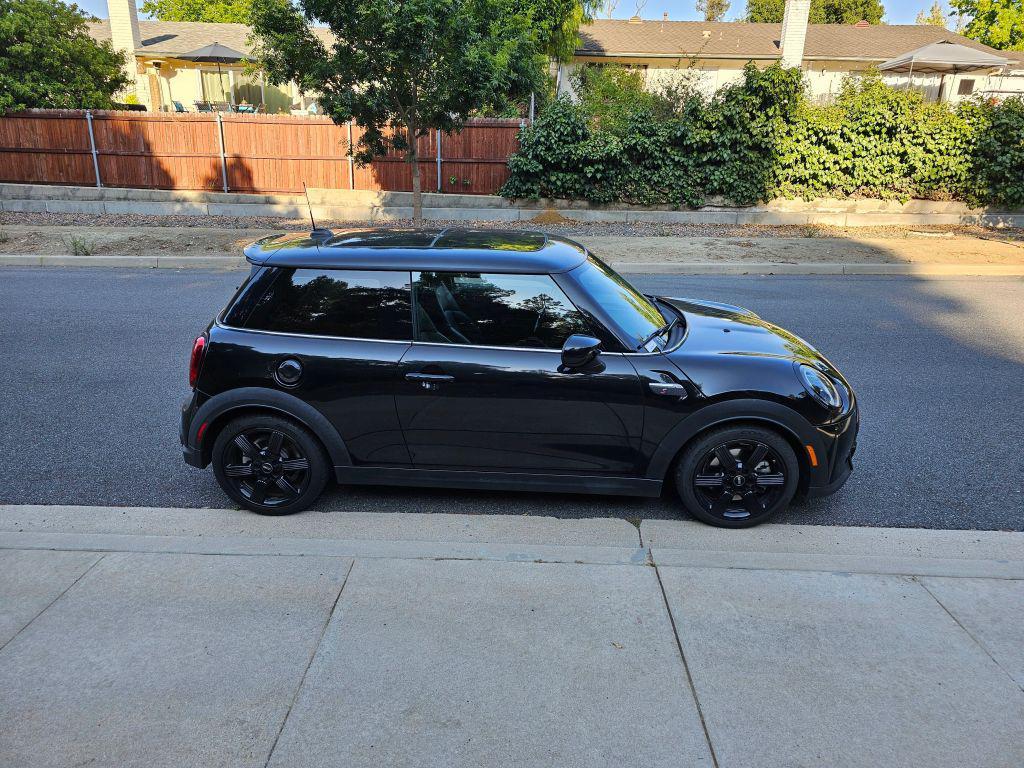 used 2023 MINI Hardtop car, priced at $23,999