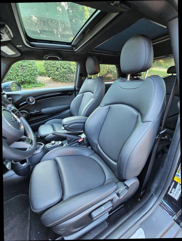 used 2023 MINI Hardtop car, priced at $23,999