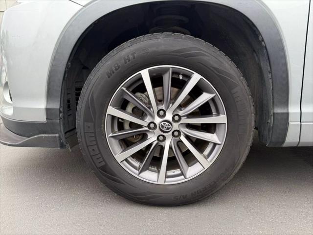 used 2018 Toyota Highlander car, priced at $21,795