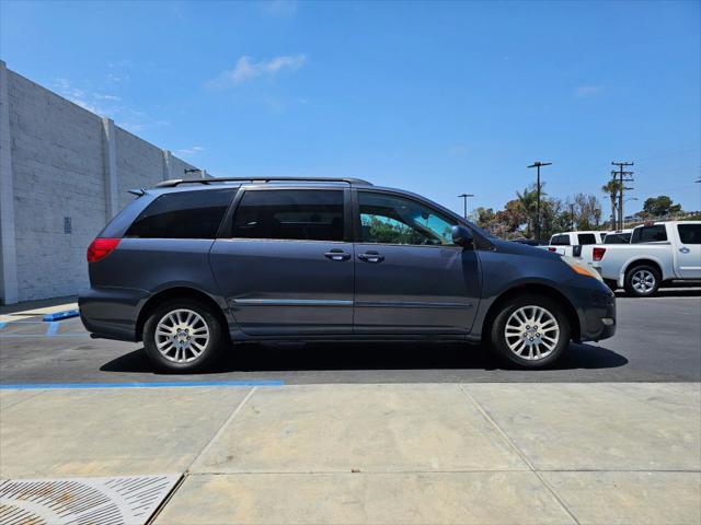 used 2007 Toyota Sienna car, priced at $9,999