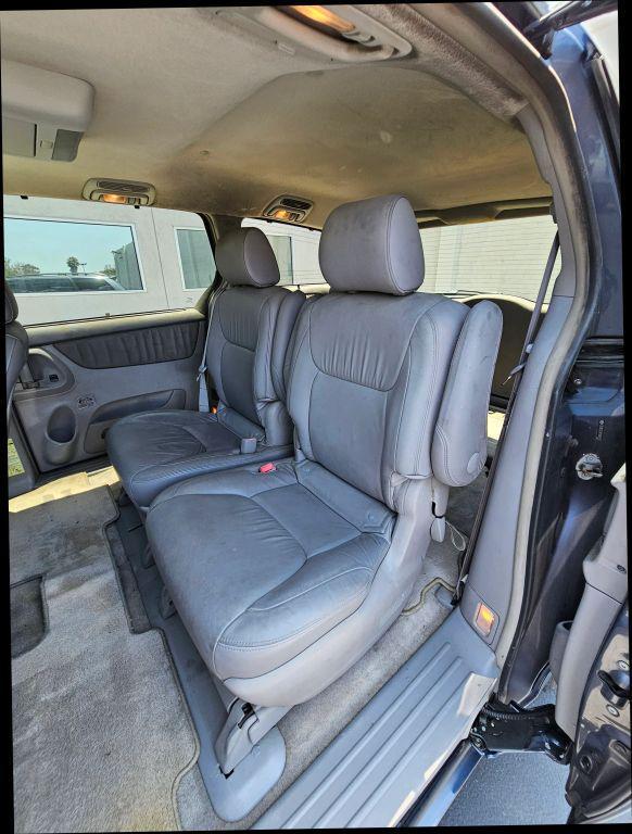 used 2007 Toyota Sienna car, priced at $9,999