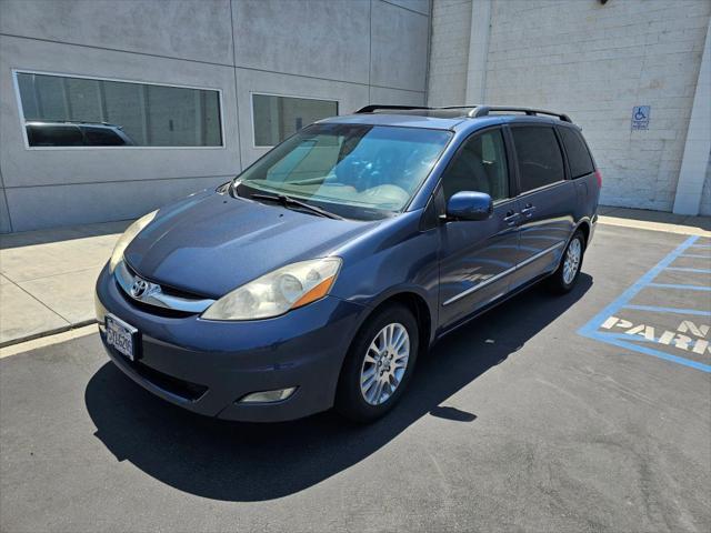 used 2007 Toyota Sienna car, priced at $9,999