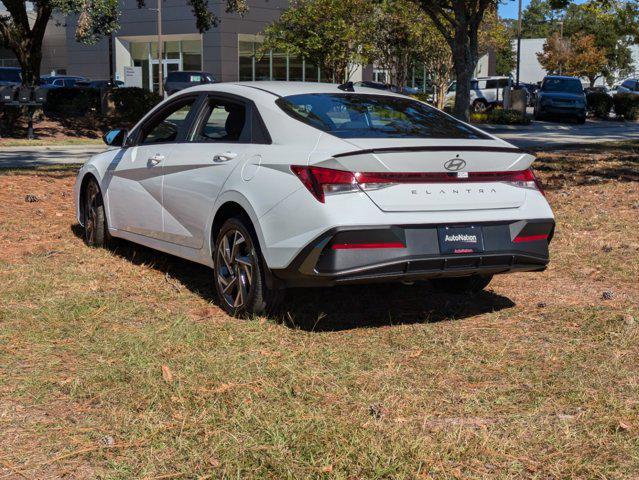 new 2025 Hyundai Elantra car, priced at $24,422