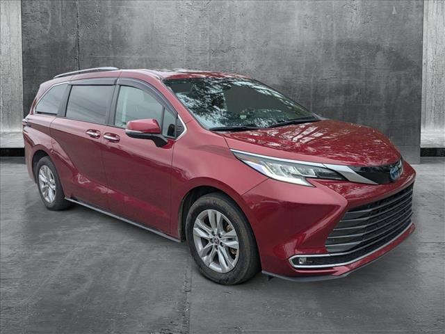 used 2022 Toyota Sienna car, priced at $39,998