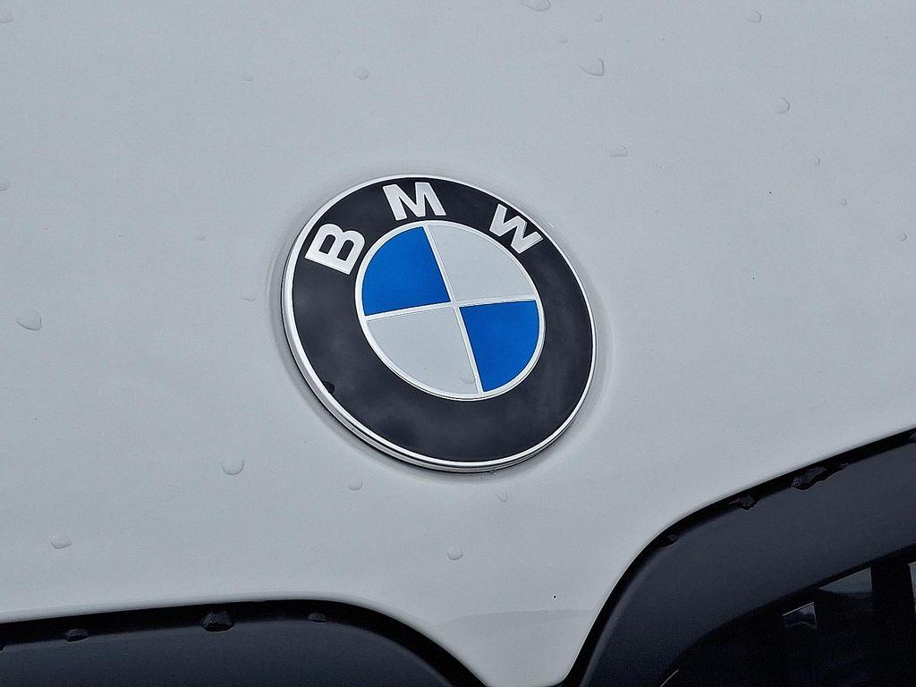 new 2026 BMW X7 car, priced at $118,085