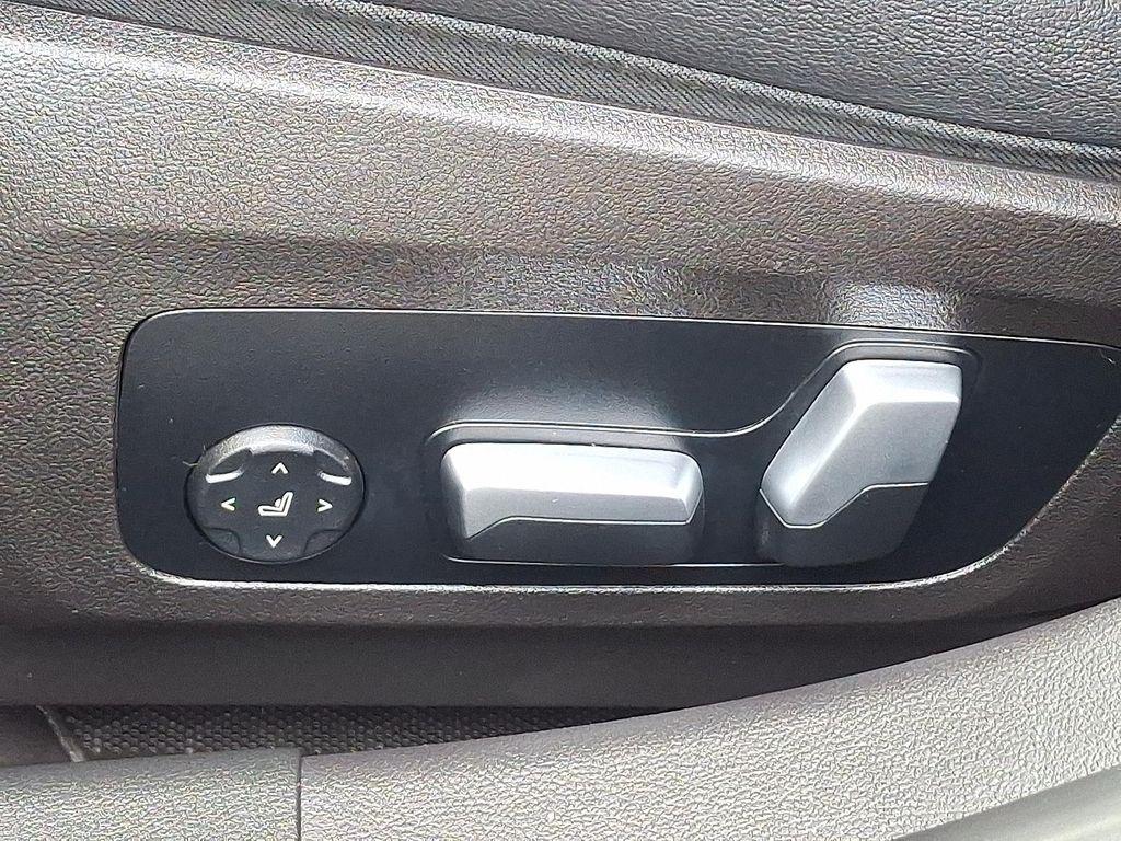 used 2023 BMW 330 car, priced at $37,212