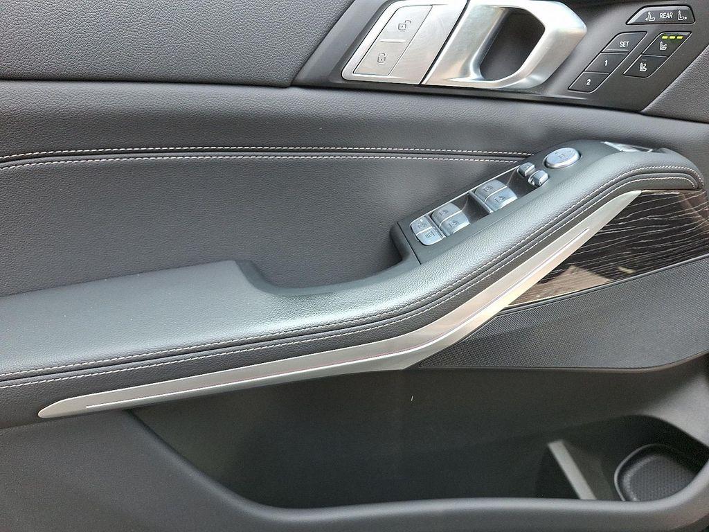 used 2022 BMW X7 car, priced at $55,212