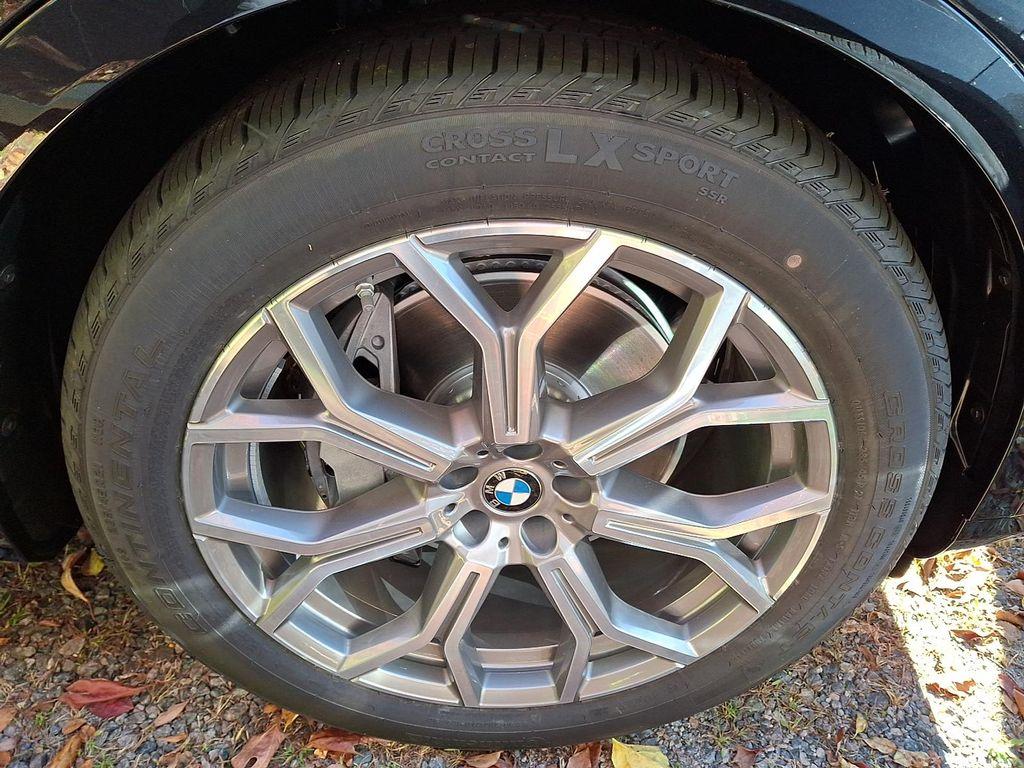 new 2026 BMW X7 car, priced at $94,335