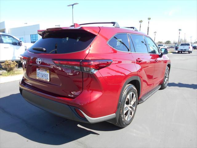 used 2021 Toyota Highlander car, priced at $36,995