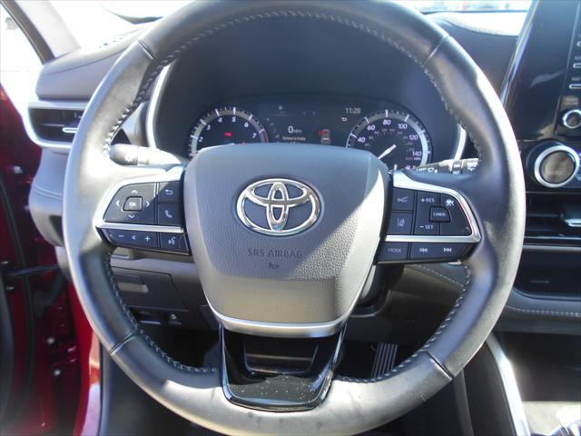 used 2021 Toyota Highlander car, priced at $36,995