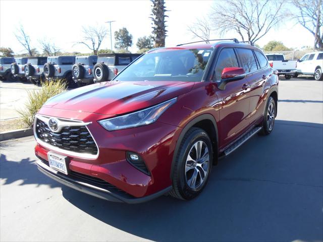 used 2021 Toyota Highlander car, priced at $36,995