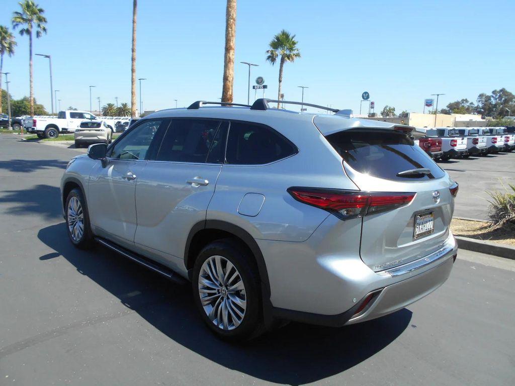 used 2023 Toyota Highlander car, priced at $46,995