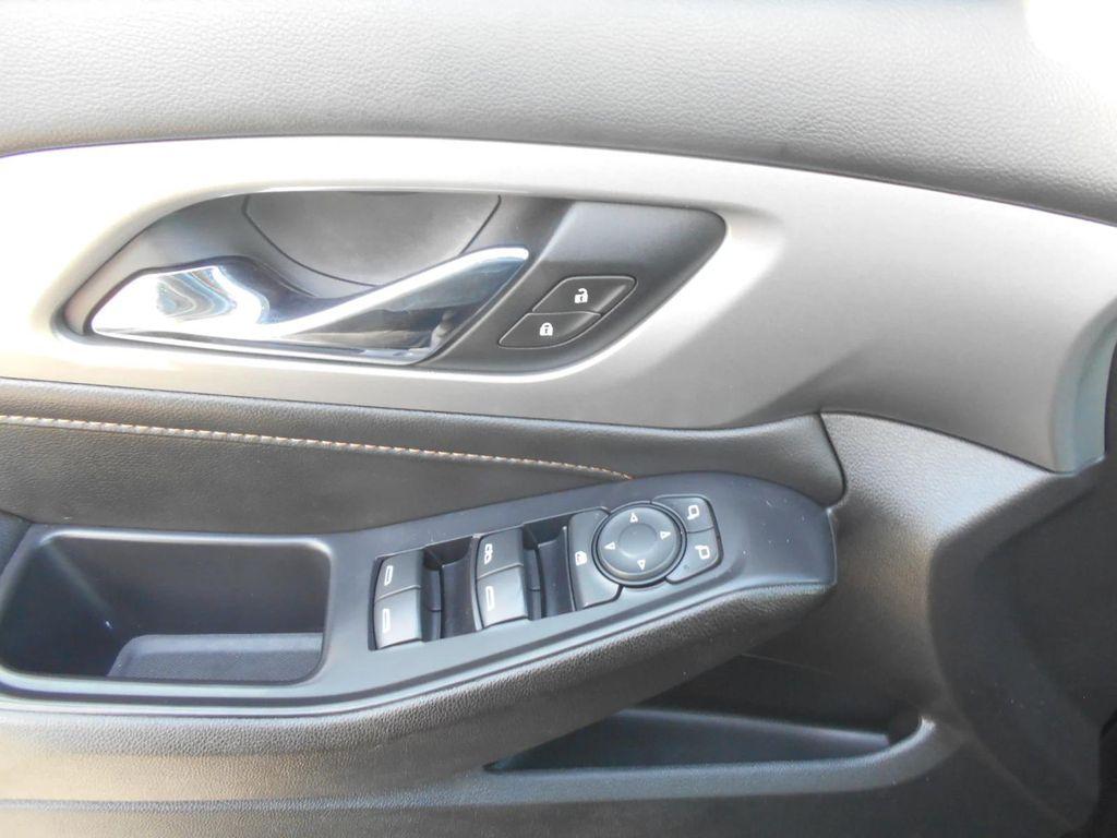 used 2021 Chevrolet Traverse car, priced at $26,995