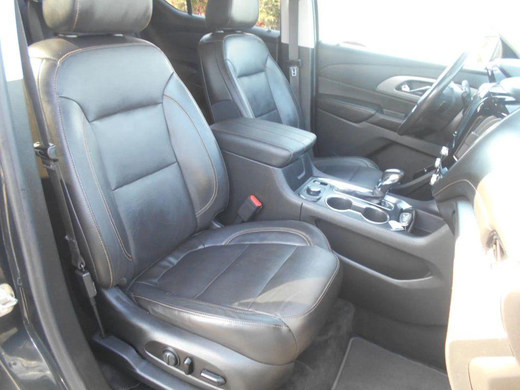 used 2021 Chevrolet Traverse car, priced at $26,995