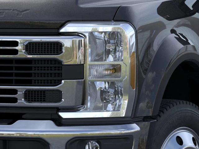 new 2025 Ford F-450 car, priced at $78,595