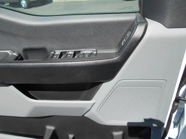 new 2025 Ford F-450 car, priced at $70,570