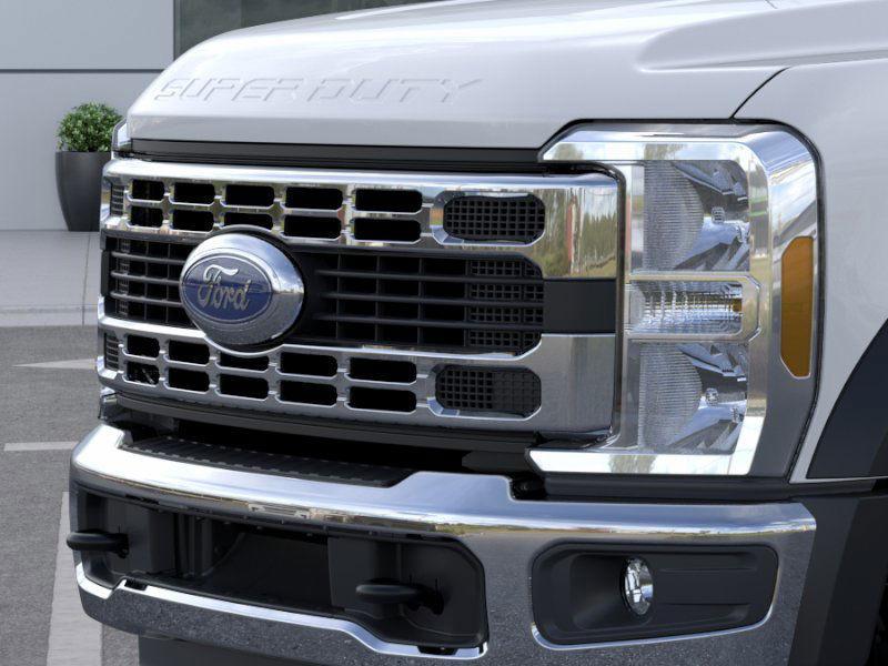 new 2025 Ford F-450 car, priced at $100,395