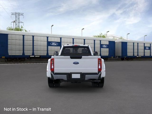 new 2025 Ford F-450 car, priced at $68,385
