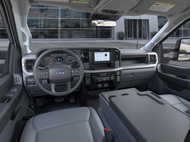 new 2025 Ford F-450 car, priced at $68,385