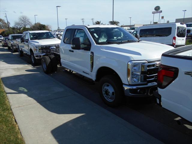 new 2025 Ford F-350 car, priced at $72,000