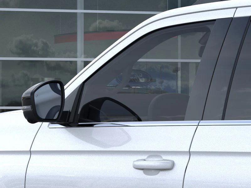 new 2025 Ford Expedition car, priced at $72,840
