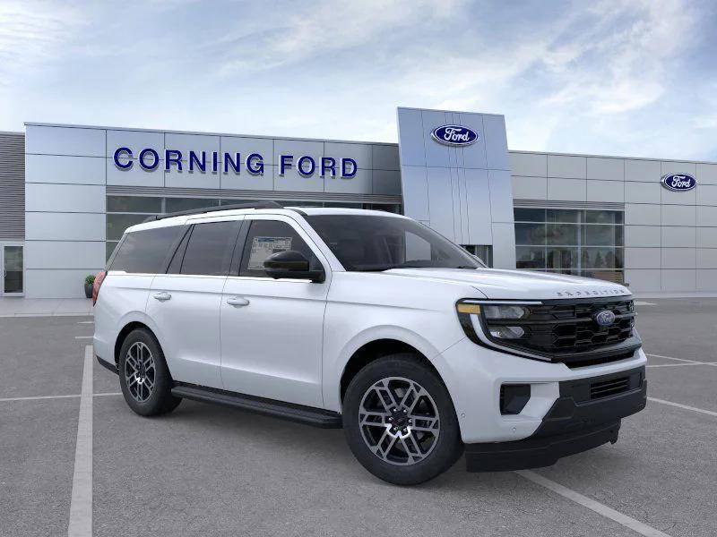 new 2025 Ford Expedition car, priced at $72,840
