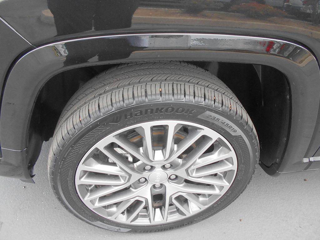 used 2022 Jeep Compass car, priced at $23,995