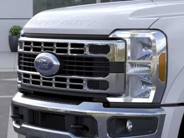new 2025 Ford F-450 car, priced at $77,190