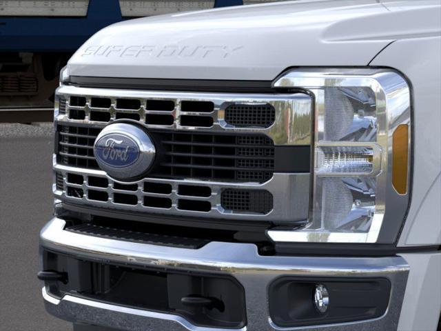 new 2025 Ford F-450 car, priced at $70,740