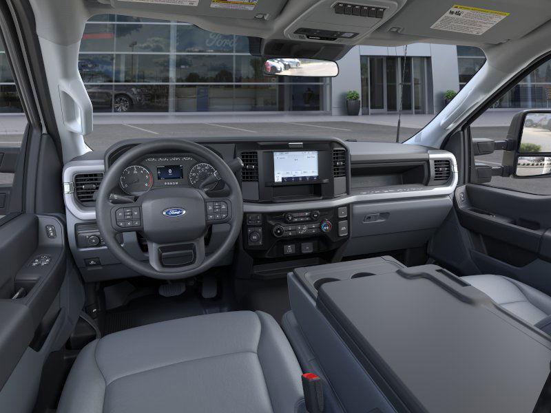 new 2025 Ford F-350 car, priced at $60,010