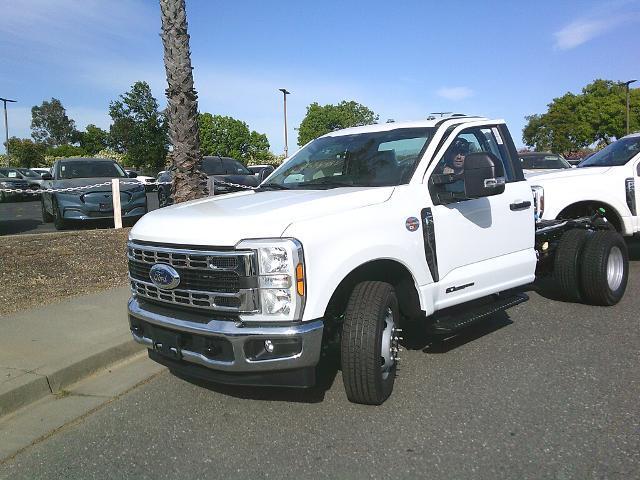 new 2024 Ford F-350 car, priced at $62,825