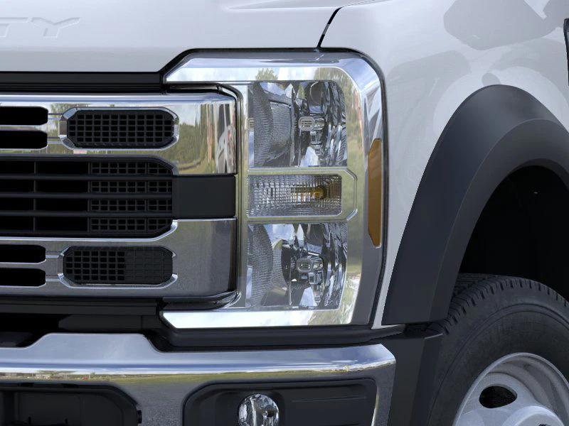 new 2025 Ford F-450 car, priced at $72,330