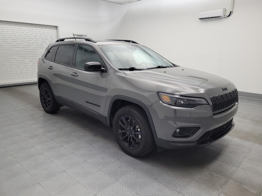 used 2023 Jeep Cherokee car, priced at $25,495