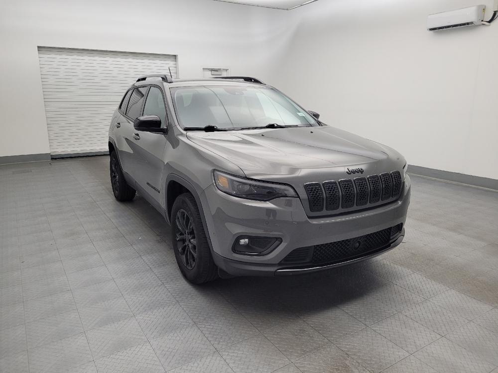 used 2023 Jeep Cherokee car, priced at $25,495
