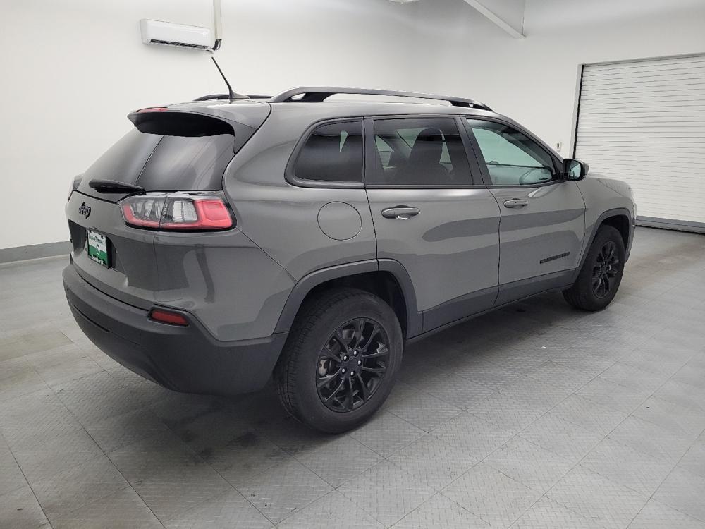 used 2023 Jeep Cherokee car, priced at $25,495