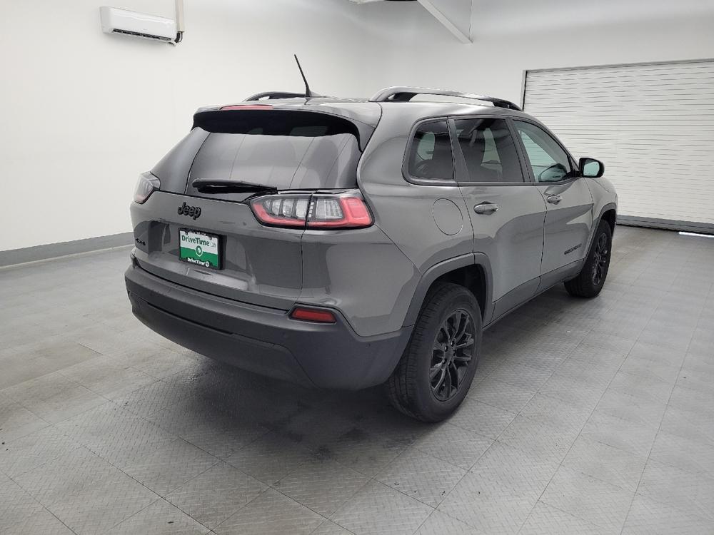 used 2023 Jeep Cherokee car, priced at $25,495